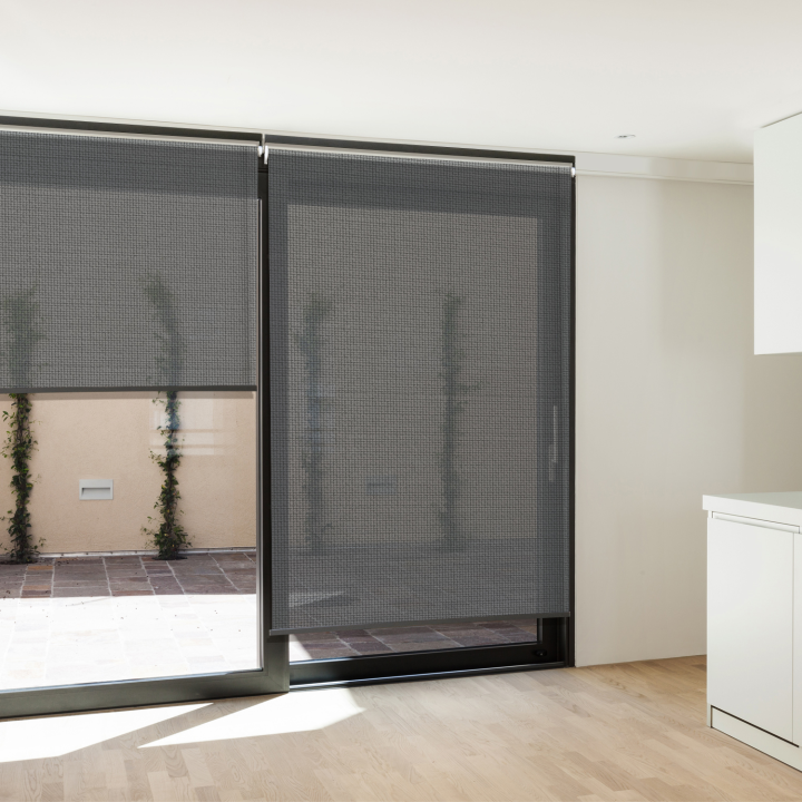 Lot de 2 stores enrouleurs tamisants L.124 x H. 225 CM pour pergola gris anthracite