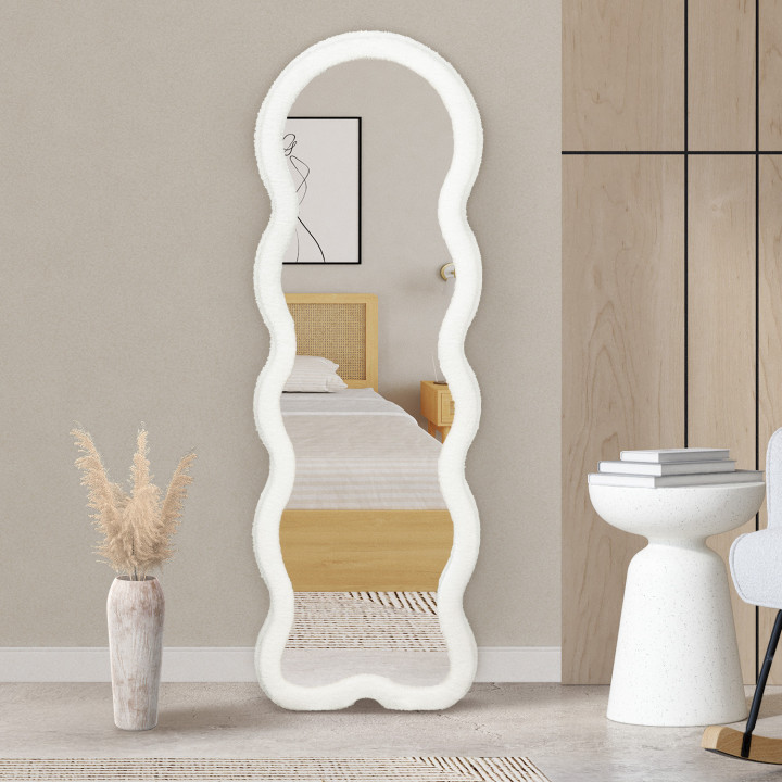 Specchio Wave in tessuto bouclette crema 150 x 50 cm | IdMarket