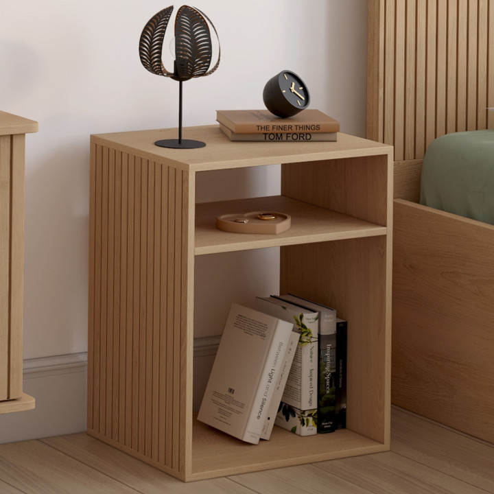Set di 2 comodini con contenitore a giorno in legno e doghe - NORA | IdMarket