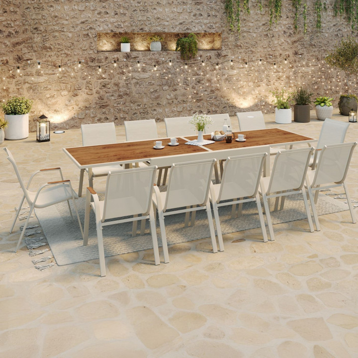 Set di mobili da giardino - tavolo allungabile 135/270 cm con piano in vetro temperato effetto legno e 12 sedie impilabili beige