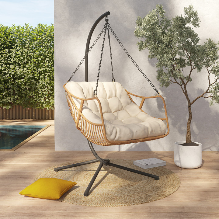 Poltrona traforata in rattan con cuscino ecru - LOA | IdMarket