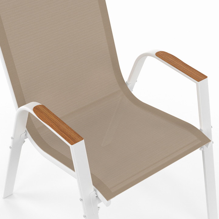 Set di mobili da giardino con piano in vetro temperato effetto legno da 240 cm e 10 sedie impilabili in legno e bianco - NOUMEA