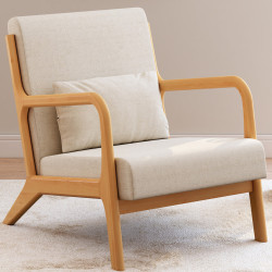Poltrona scandinava JOSEPH in tessuto beige con braccioli e gambe in legno