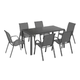 Set di tavolo e sedie da giardino