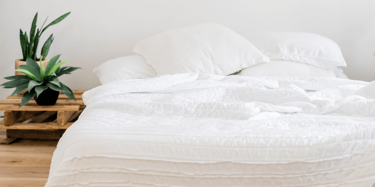 Coprimaterassi, piumoni, cuscini: come scegliere la biancheria da letto?