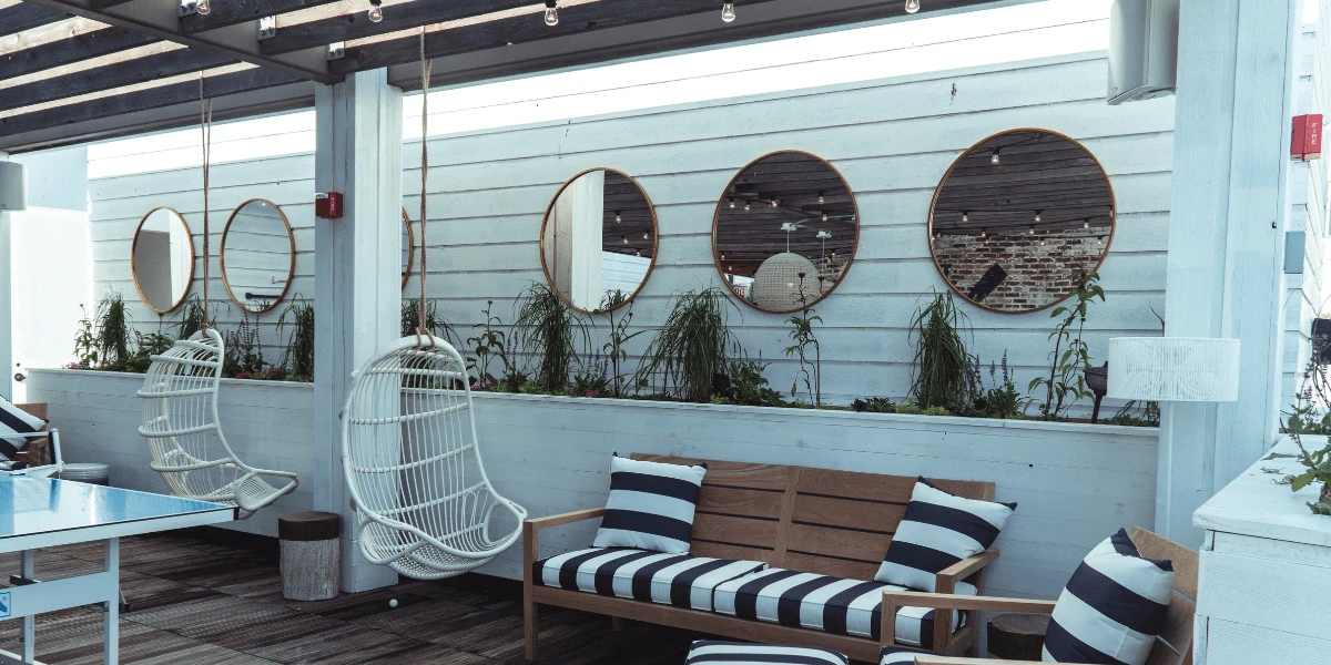 Come si fissa a terra una pergola?