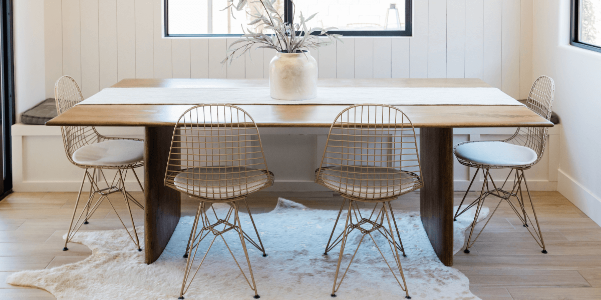 Quale larghezza di sedia scegliere per un tavolo da pranzo?