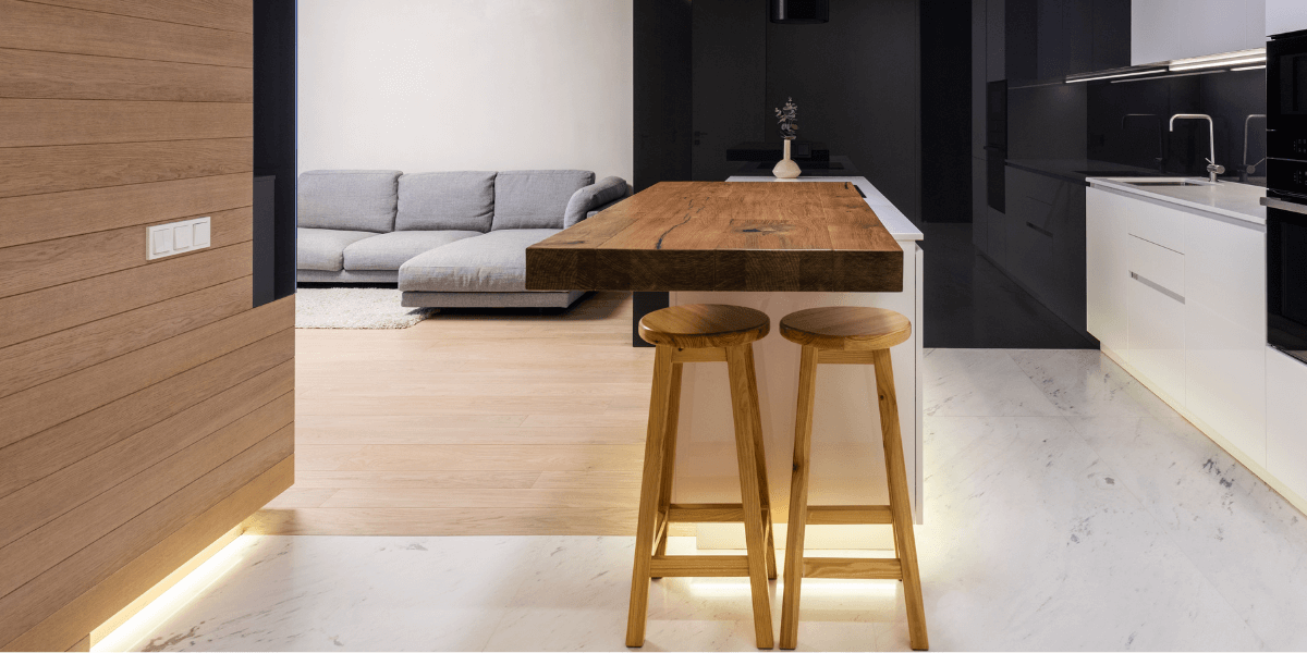 Come si installa un tavolo con piedistallo?