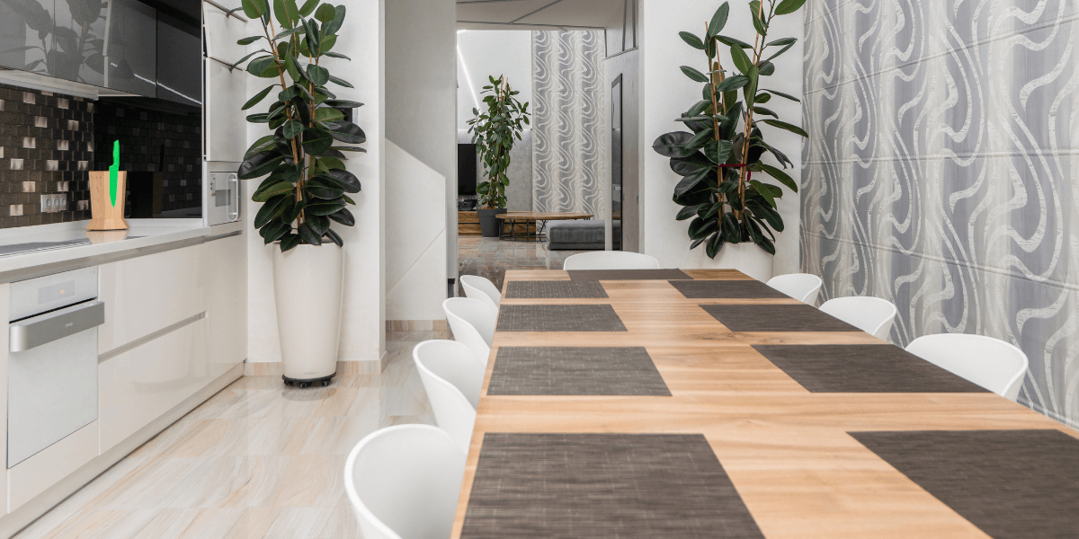 Che larghezza devo scegliere per il mio tavolo da pranzo?