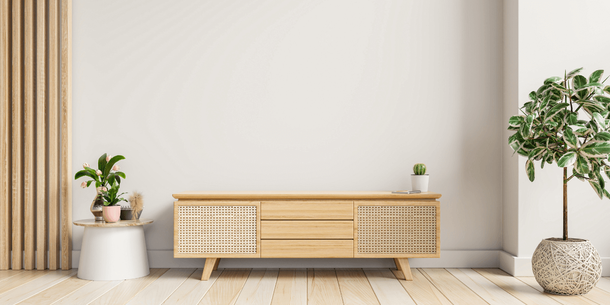 Qual è l'altezza ideale per appendere un televisore alla parete?