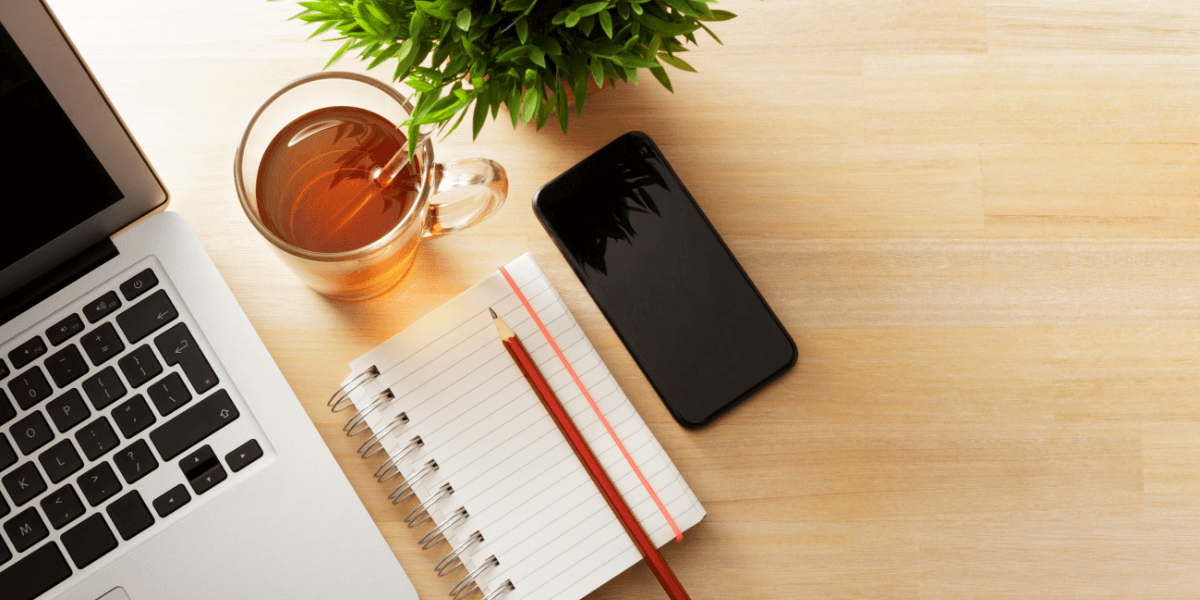 Scegliere una scrivania: quali dimensioni scegliere?